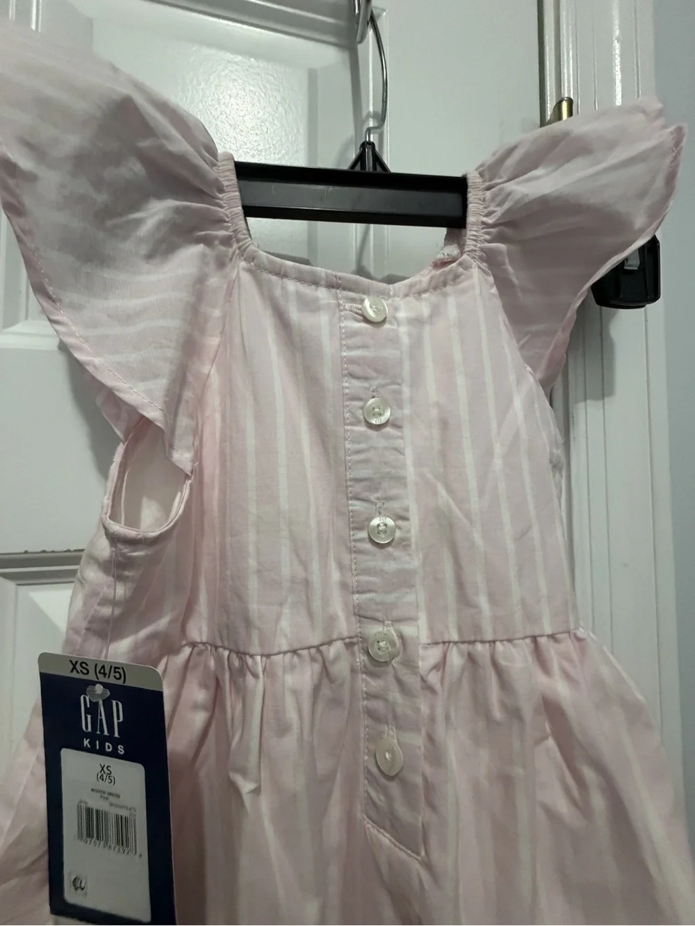 GAP Light Pink /white stripe Eyelet Flutter Dress size 4/5